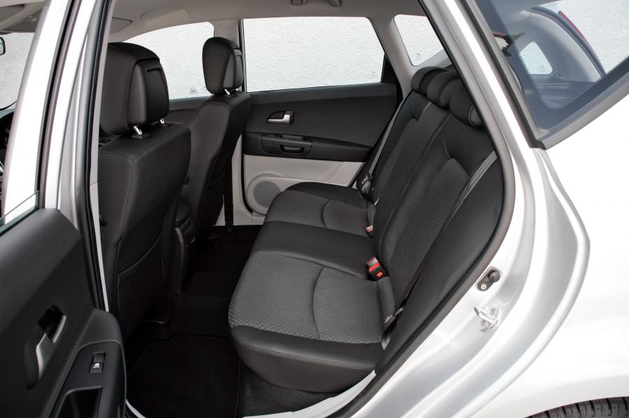  Kia cee&rsquo;d SW 2007 года  (фото 15 из 47)